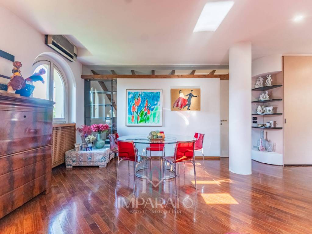 appartamento in vendita a Milano in zona Isola