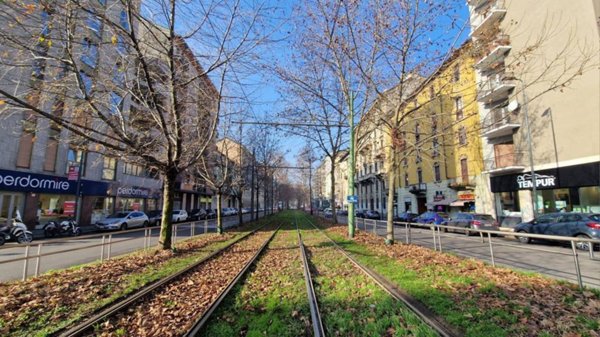 appartamento in vendita a Milano in zona Sempione