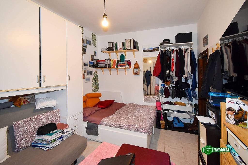appartamento in vendita a Milano in zona Famagosta
