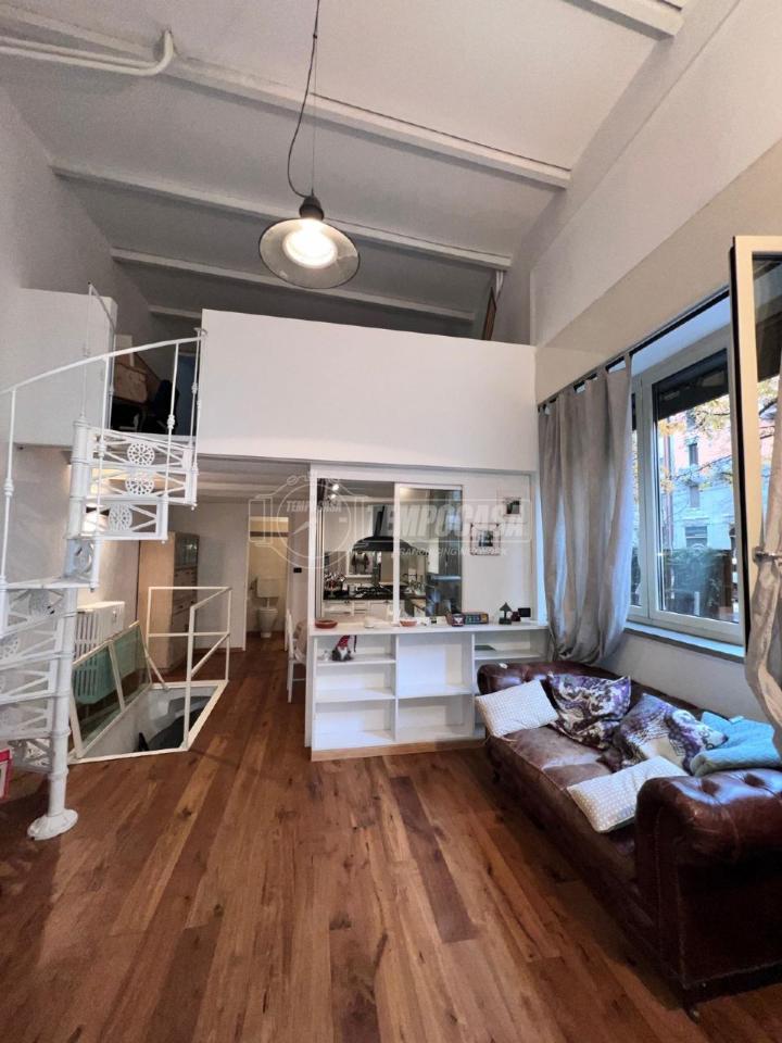 appartamento in vendita a Milano in zona Isola