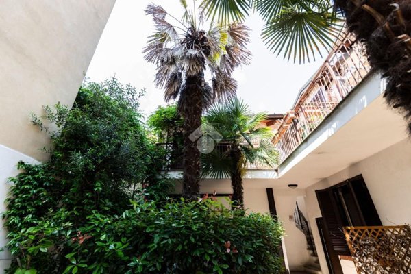 appartamento in vendita a Milano in zona Loreto