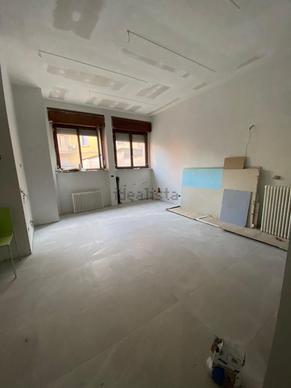 appartamento in vendita a Milano in zona Quarto Oggiaro