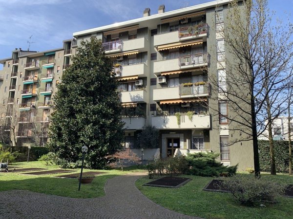 appartamento in vendita a Milano in zona Precotto