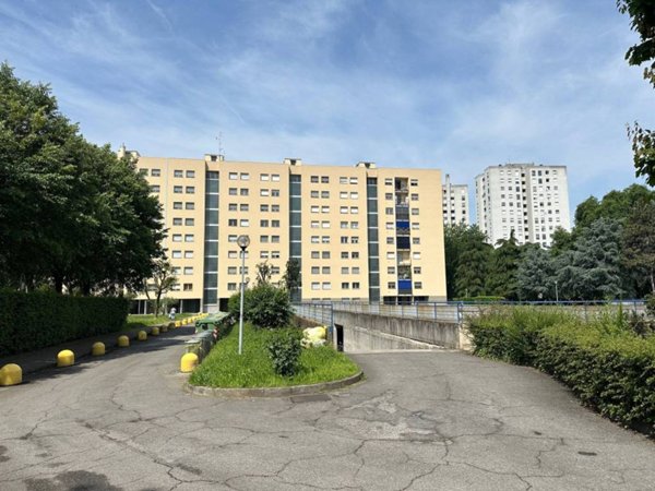 appartamento in vendita a Milano in zona Corvetto