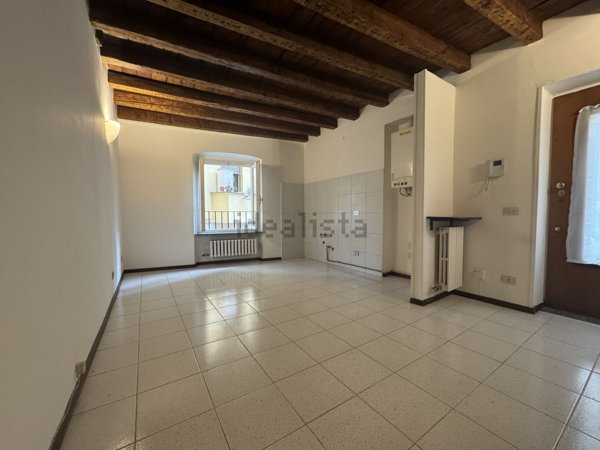 appartamento in vendita a Milano in zona Calvairate
