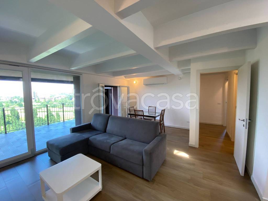 appartamento in vendita a Milano in zona Quarto Cagnino