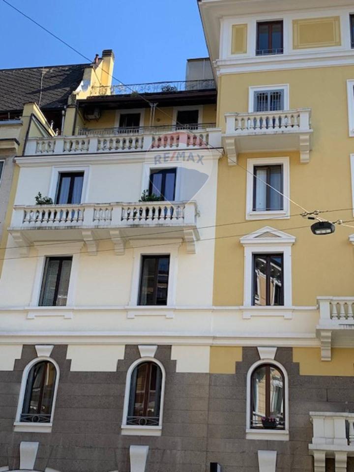 appartamento in vendita a Milano in zona Vigentino