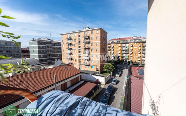 appartamento in vendita a Milano in zona Rottole