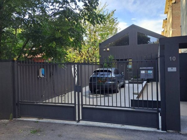 appartamento in vendita a Milano in zona Affori