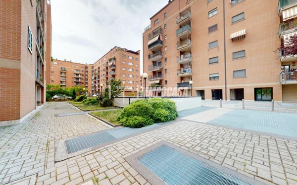 appartamento in vendita a Milano in zona Ronchetto sul Naviglio