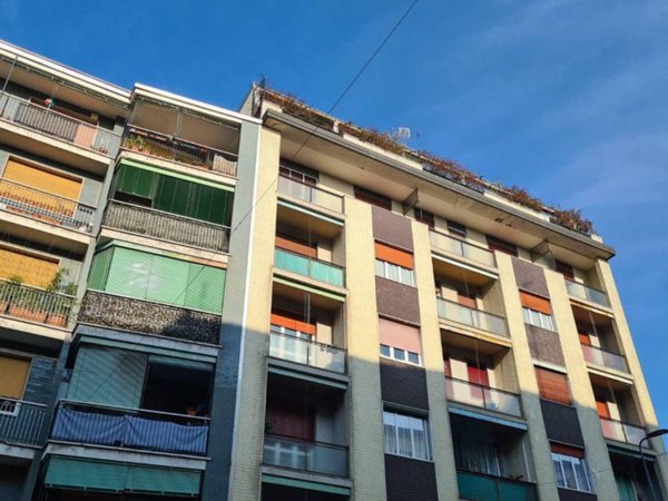 appartamento in vendita a Milano in zona Baggio