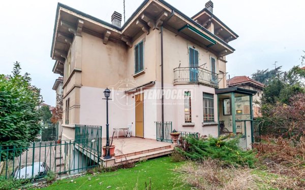 appartamento in vendita a Milano in zona Maggiolina