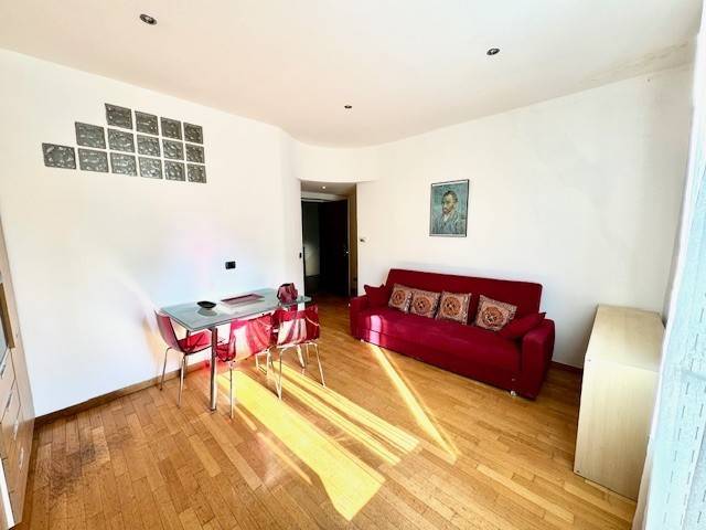 appartamento in vendita a Milano in zona Solari