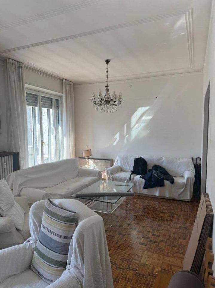appartamento in vendita a Milano in zona Guastalla