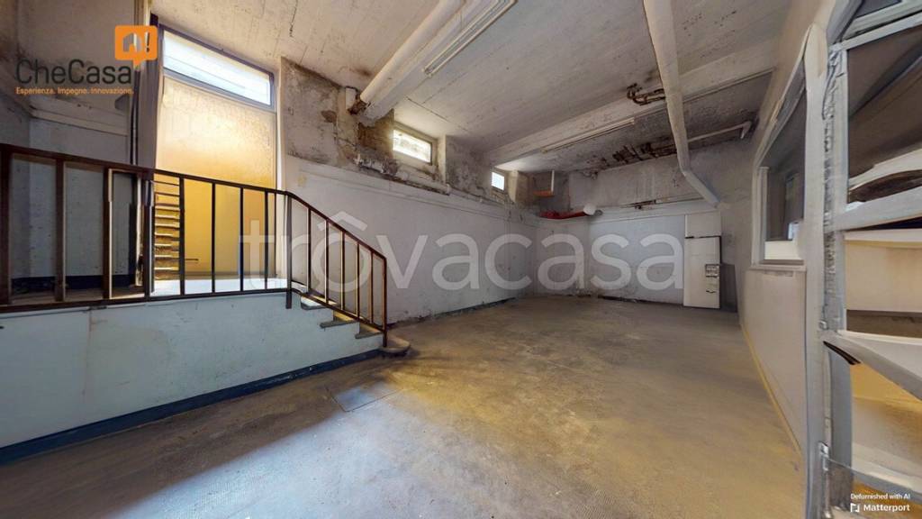 locale commerciale in vendita a Milano