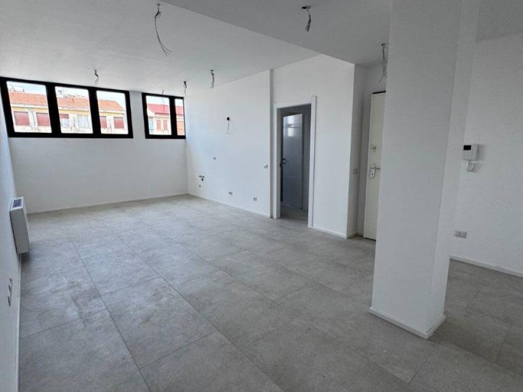 appartamento in vendita a Milano in zona Piazzale Lodi
