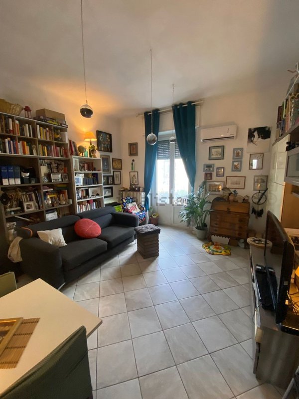 appartamento in vendita a Milano in zona Baggio