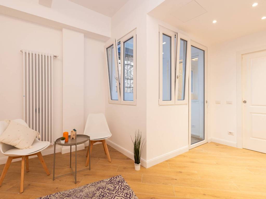 appartamento in vendita a Milano in zona Bocconi