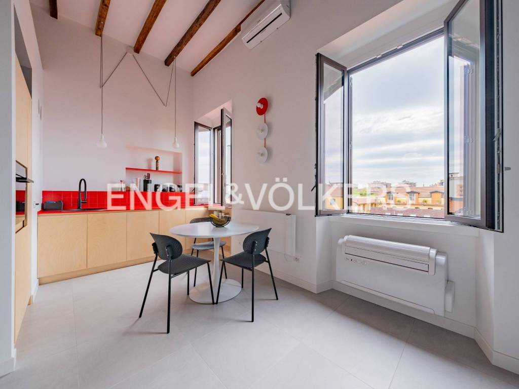 appartamento in vendita a Milano in zona Solari