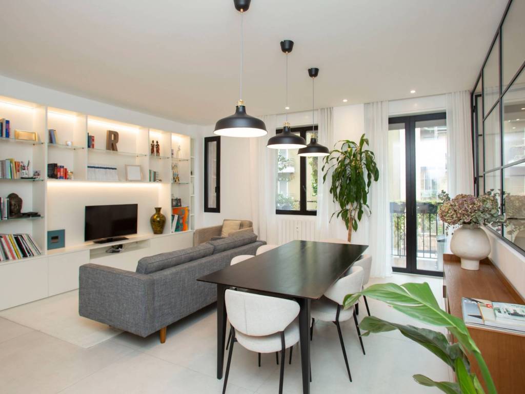 appartamento in vendita a Milano in zona Isola