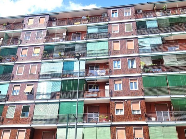appartamento in vendita a Milano in zona Corvetto