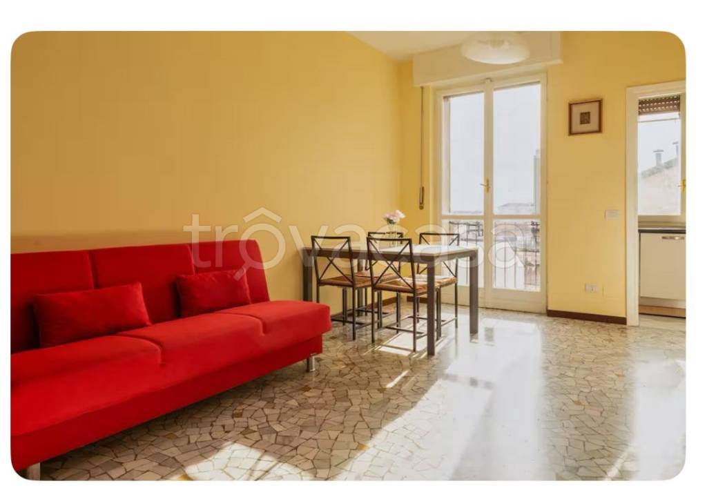 appartamento in vendita a Milano in zona Loreto