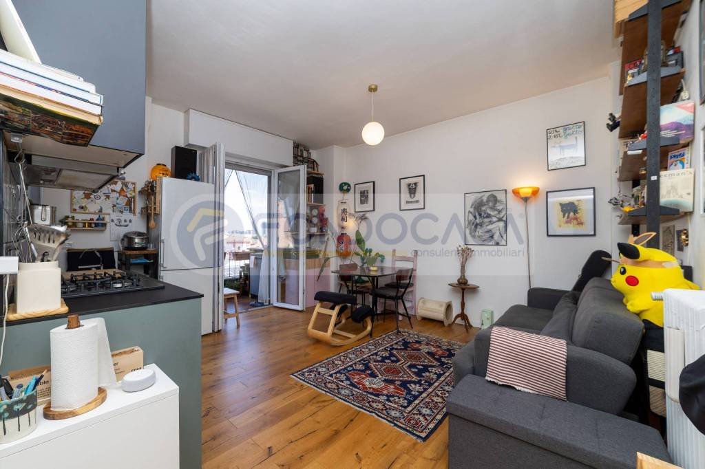 appartamento in vendita a Milano in zona Gorla