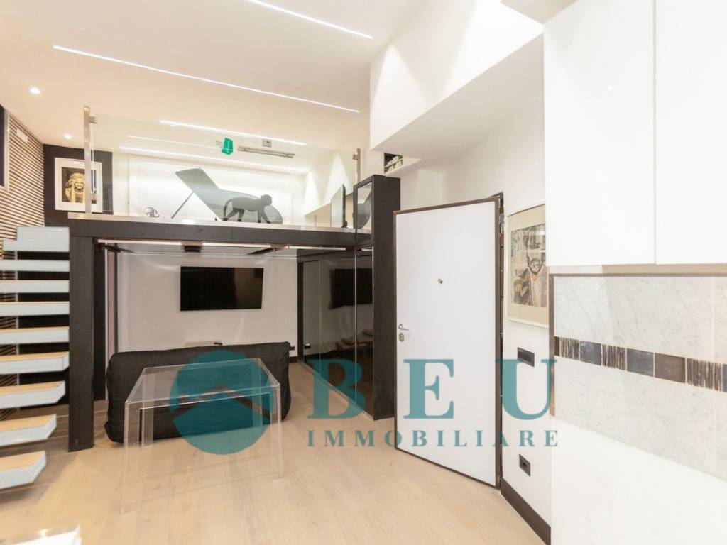 appartamento in vendita a Milano in zona Porta Vittoria