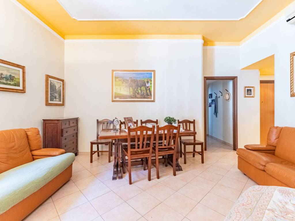 appartamento in vendita a Milano in zona Centro Direzionale