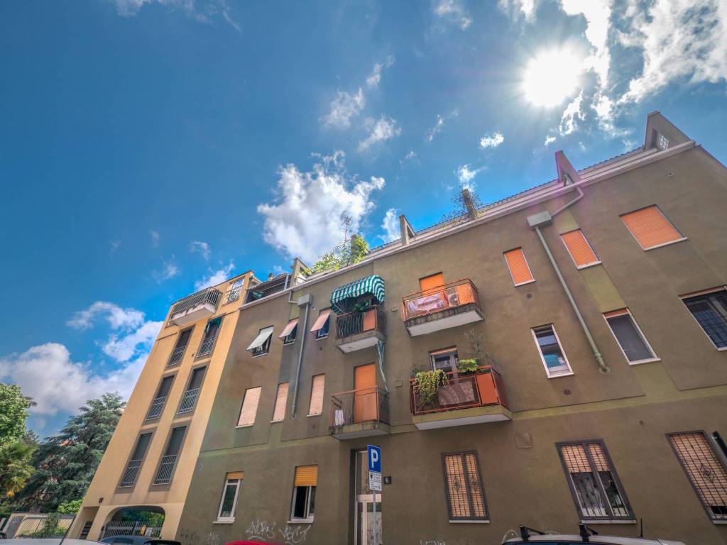 appartamento in vendita a Milano in zona Prato Centenaro