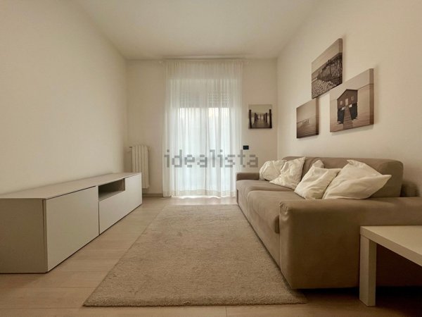 appartamento in vendita a Milano in zona Famagosta
