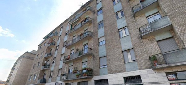 appartamento in vendita a Milano in zona Rottole