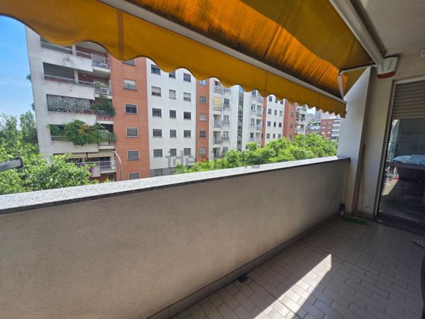 appartamento in vendita a Milano in zona Quarto Oggiaro