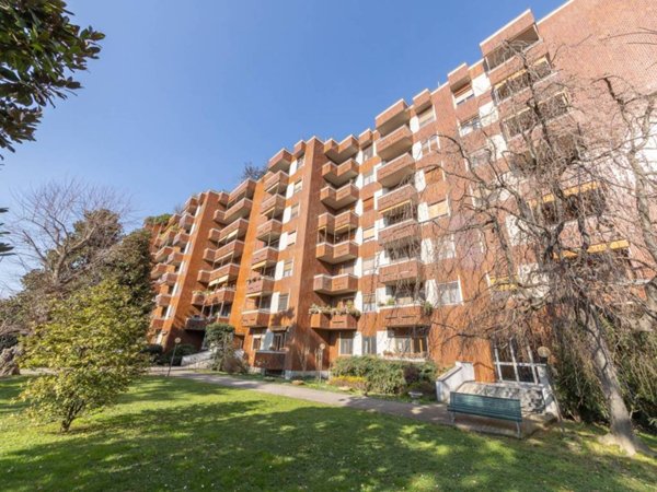 appartamento in vendita a Milano in zona Vigentino