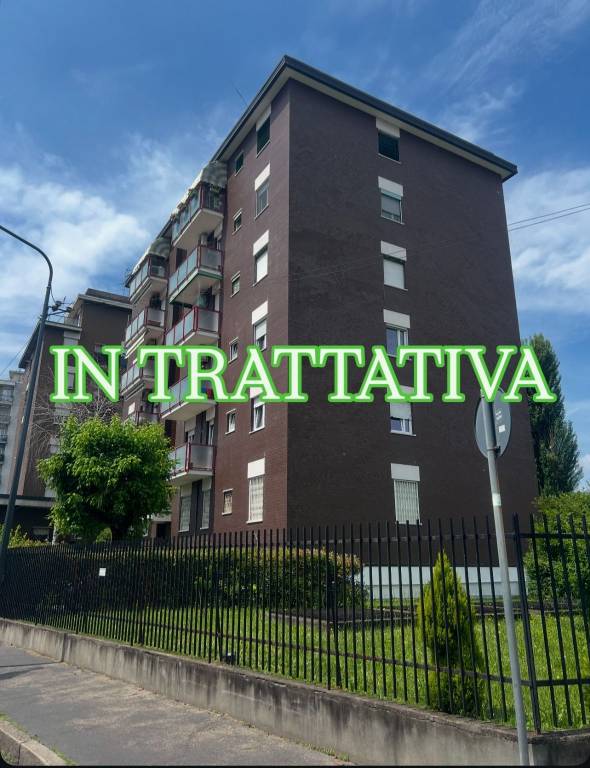 appartamento in vendita a Milano in zona Dergano