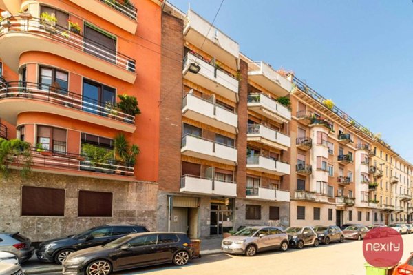appartamento in vendita a Milano in zona Casoretto