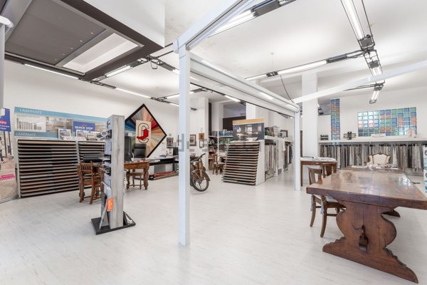 negozio in vendita a Milano in zona Porta Romana
