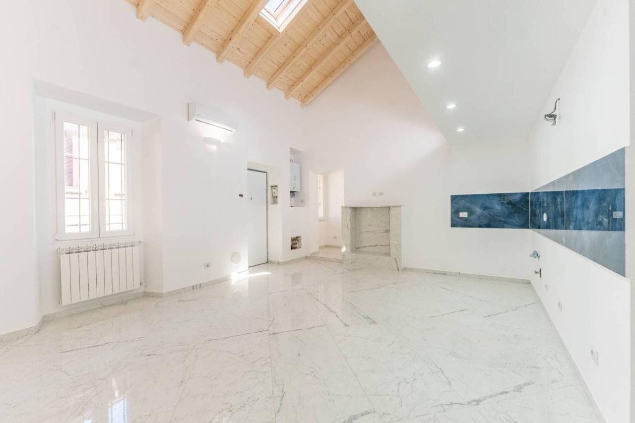 appartamento in vendita a Milano in zona Baggio