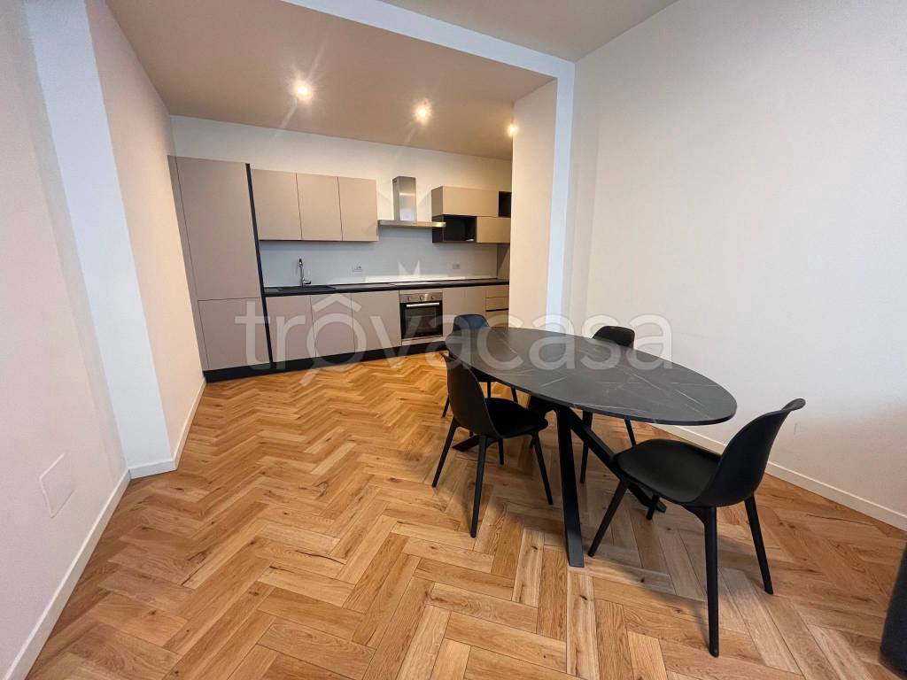 appartamento in vendita a Milano in zona Villapizzone