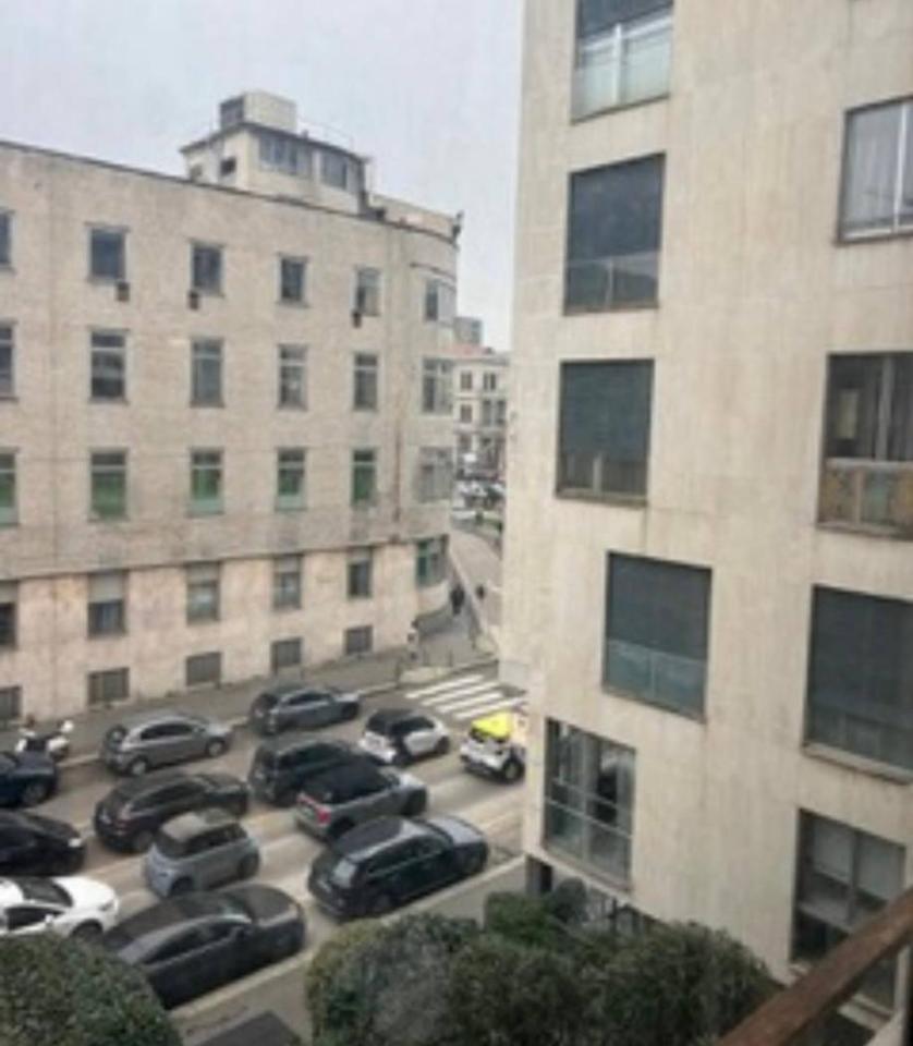 appartamento in vendita a Milano in zona Porta Nuova