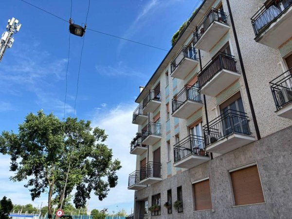 appartamento in vendita a Milano in zona Casoretto