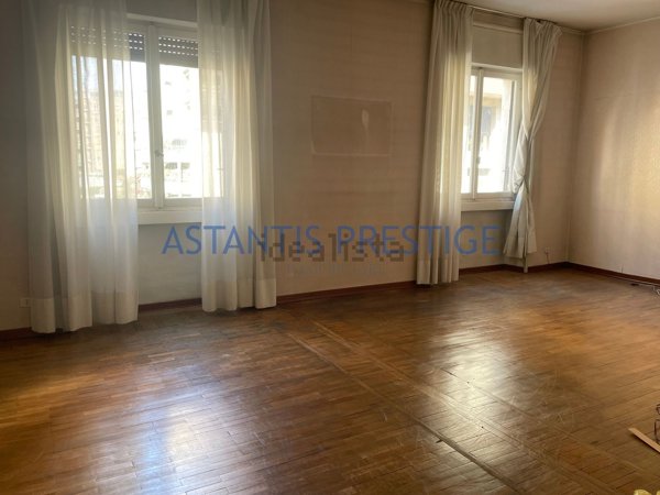 appartamento in vendita a Milano in zona Il Portello
