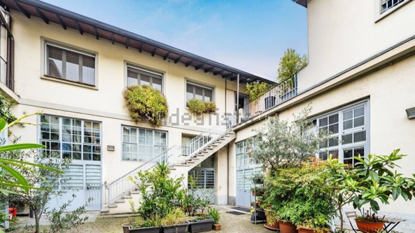 appartamento in vendita a Milano in zona Dergano