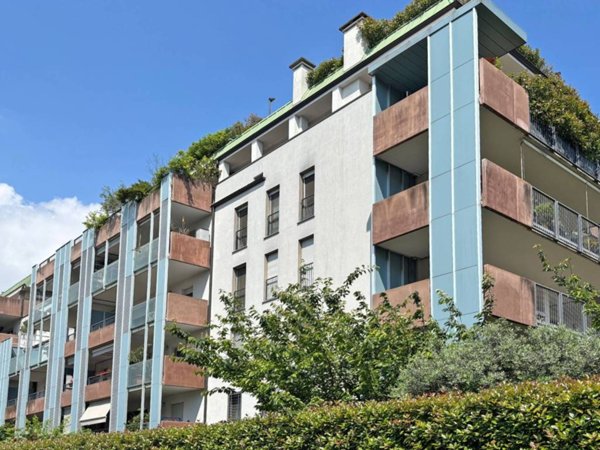 appartamento in vendita a Milano in zona Vigentino