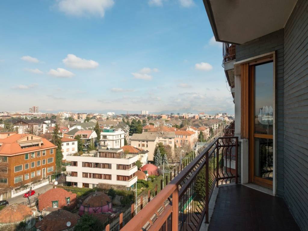 appartamento in vendita a Milano in zona Maggiolina