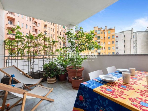 appartamento in vendita a Milano in zona Porta Vittoria