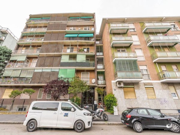 appartamento in vendita a Milano in zona Vigentino