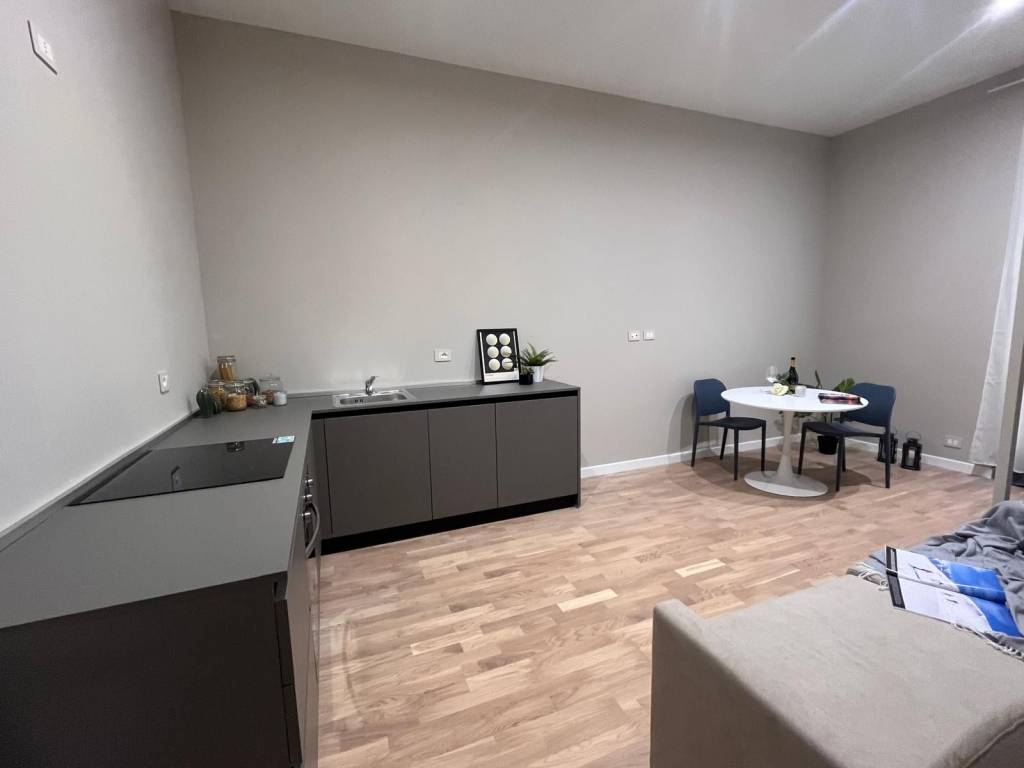 appartamento in vendita a Milano in zona Dergano