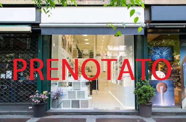 negozio in vendita a Milano in zona Cadorna