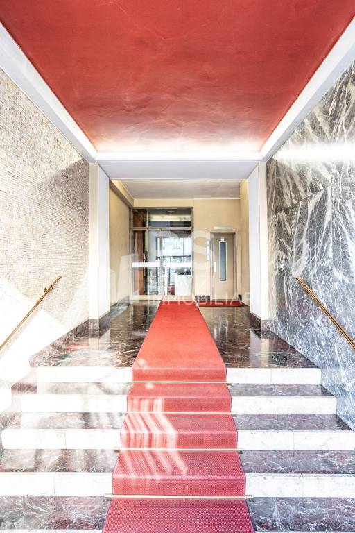 appartamento in vendita a Milano in zona Loreto